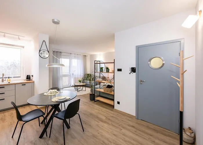 Strzeleckiego Przy Politechnice I Onkologii Апартаменти Бидгощ